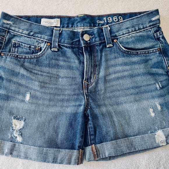 GAP Pants - Boyfriend Denim Shorts